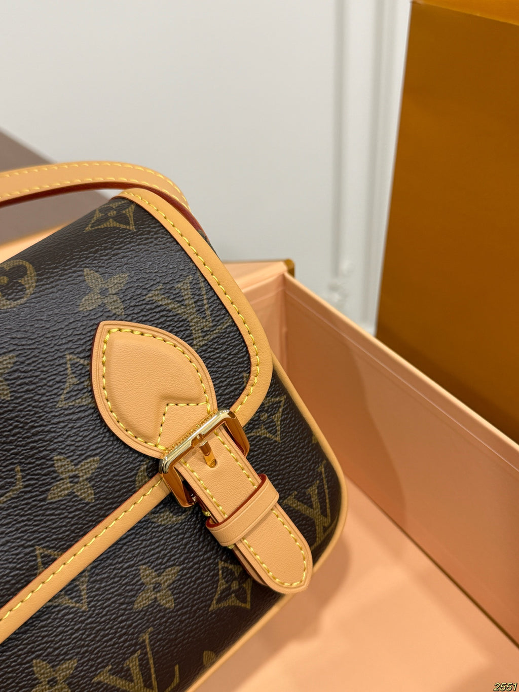 M45985|LV Diane