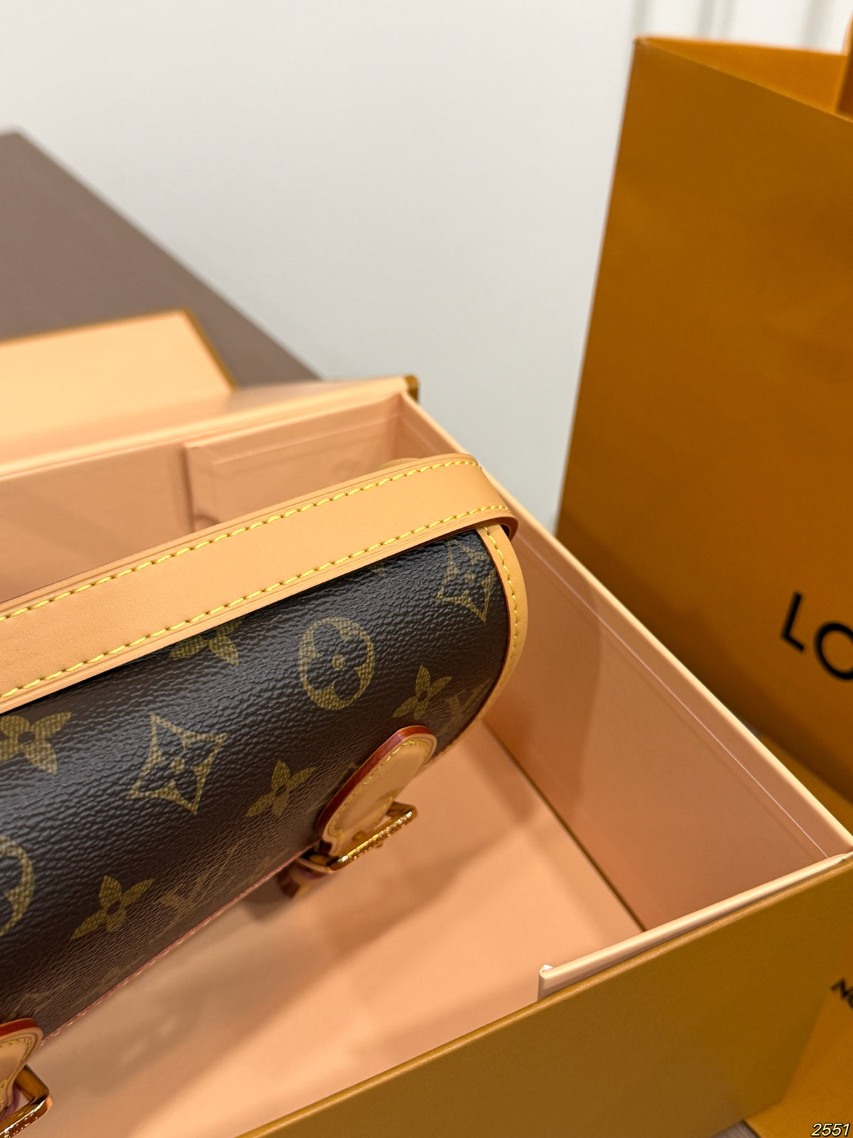 M45985|LV Diane