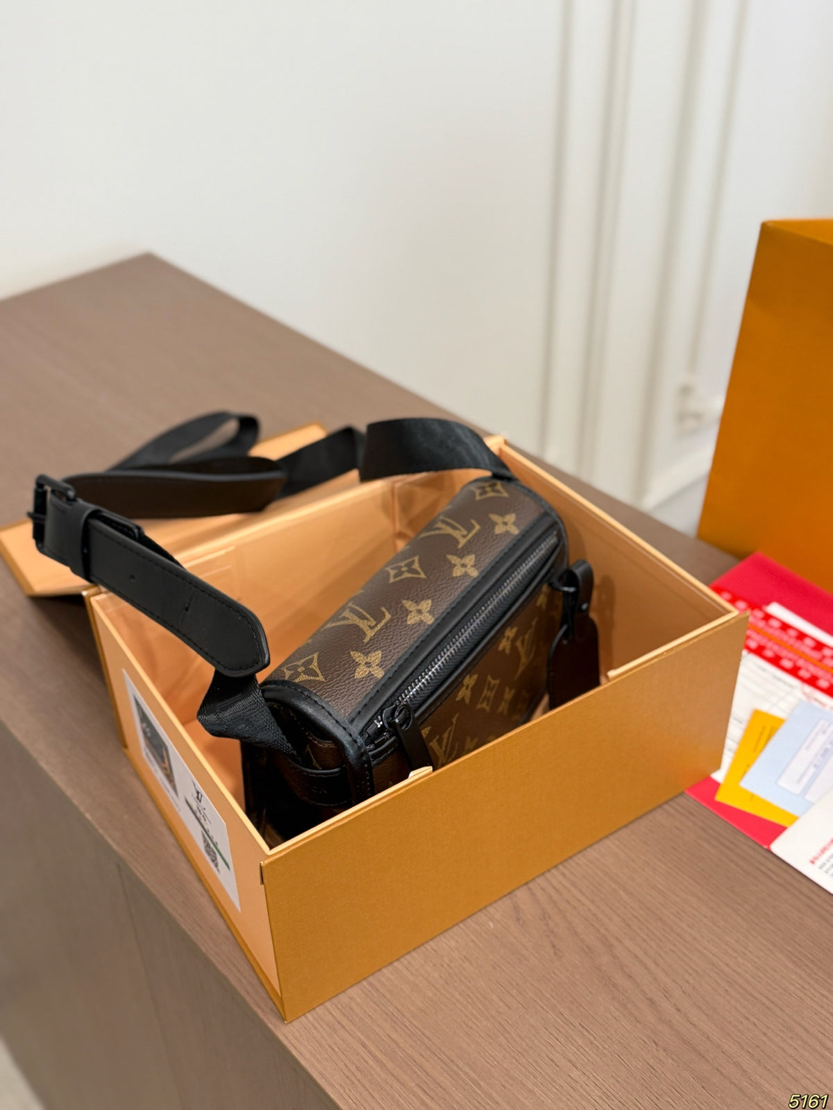 M12599|LV Bosphore