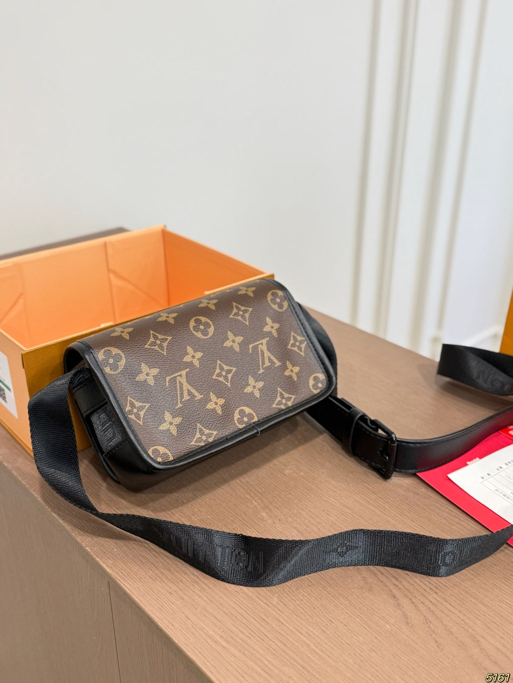 M12599|LV Bosphore