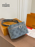 M28050|LV Vanity