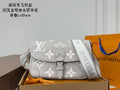 M46583|LV Diane