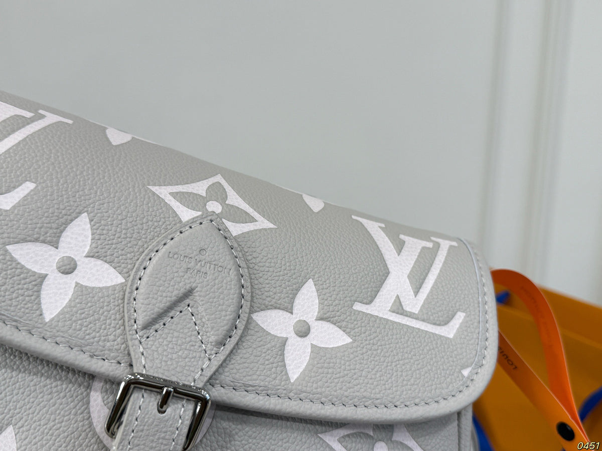 M46583|LV Diane