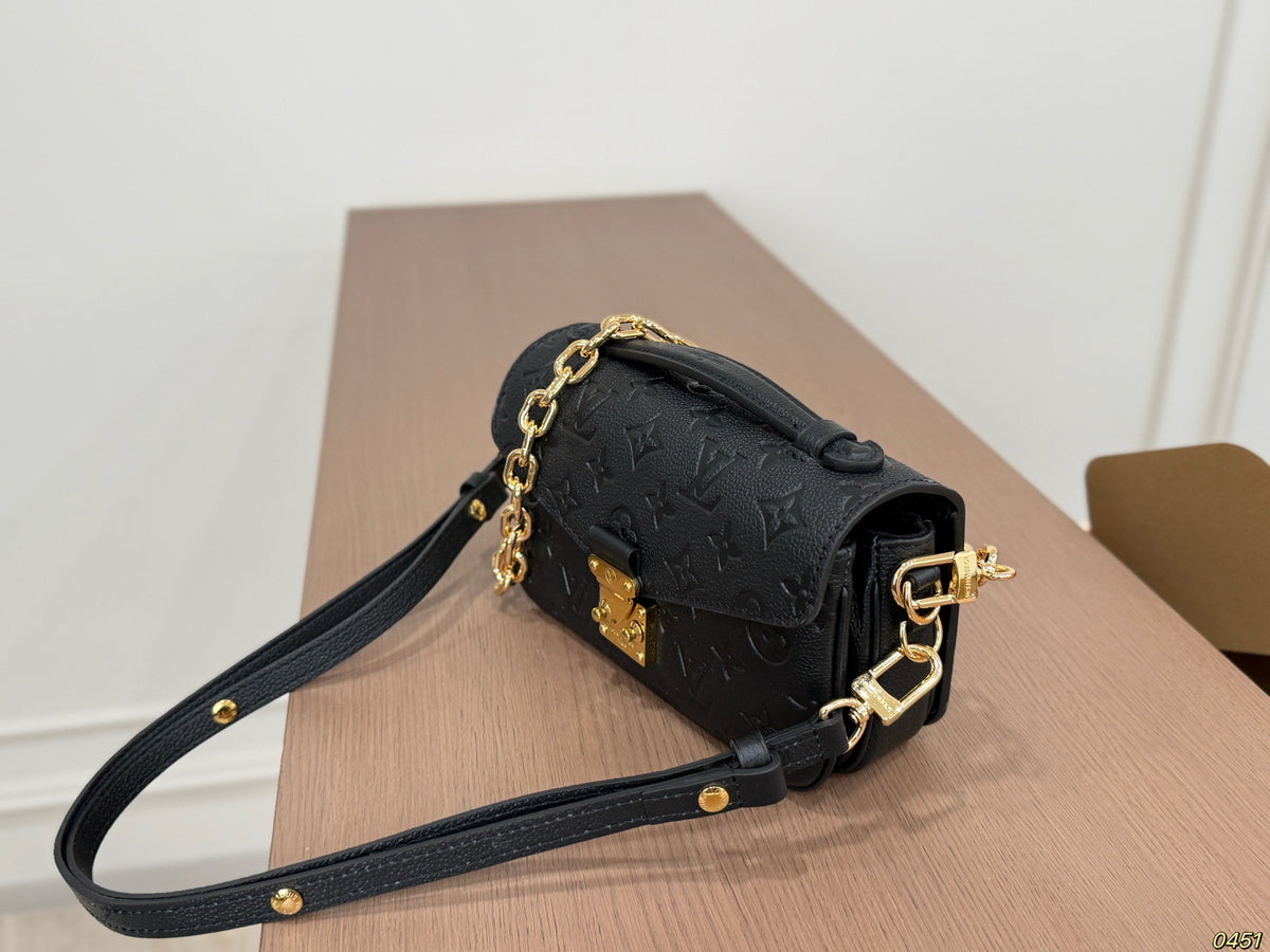 M46595|LV Pochette Métis East West