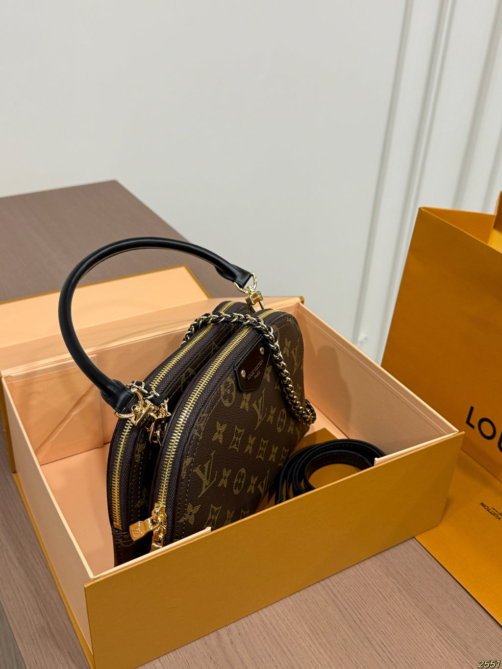 M46990|LV Alma BB