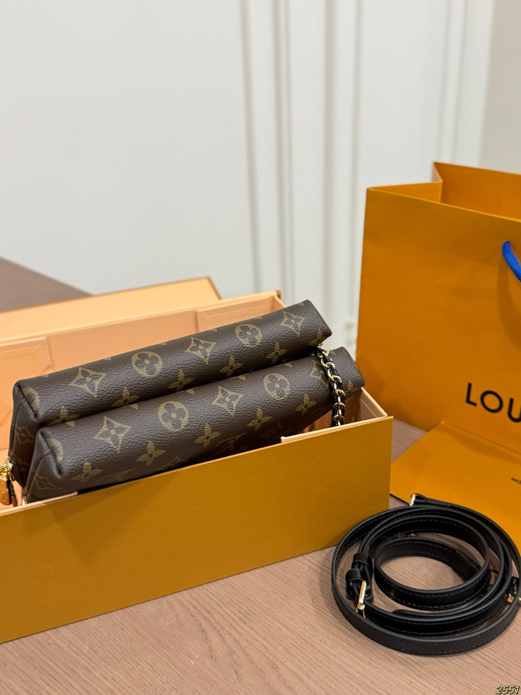 M46990|LV Alma BB