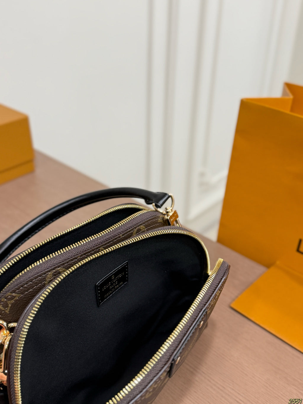 M46990|LV Alma BB