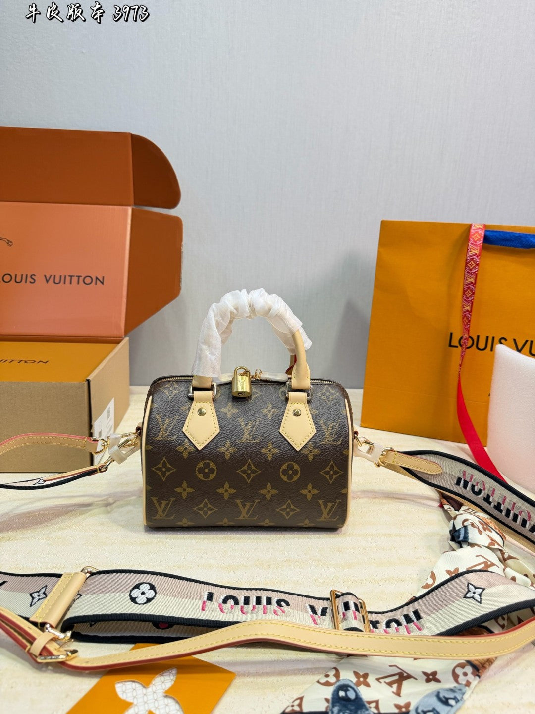 M46222|LV Speedy Bandoulière 20