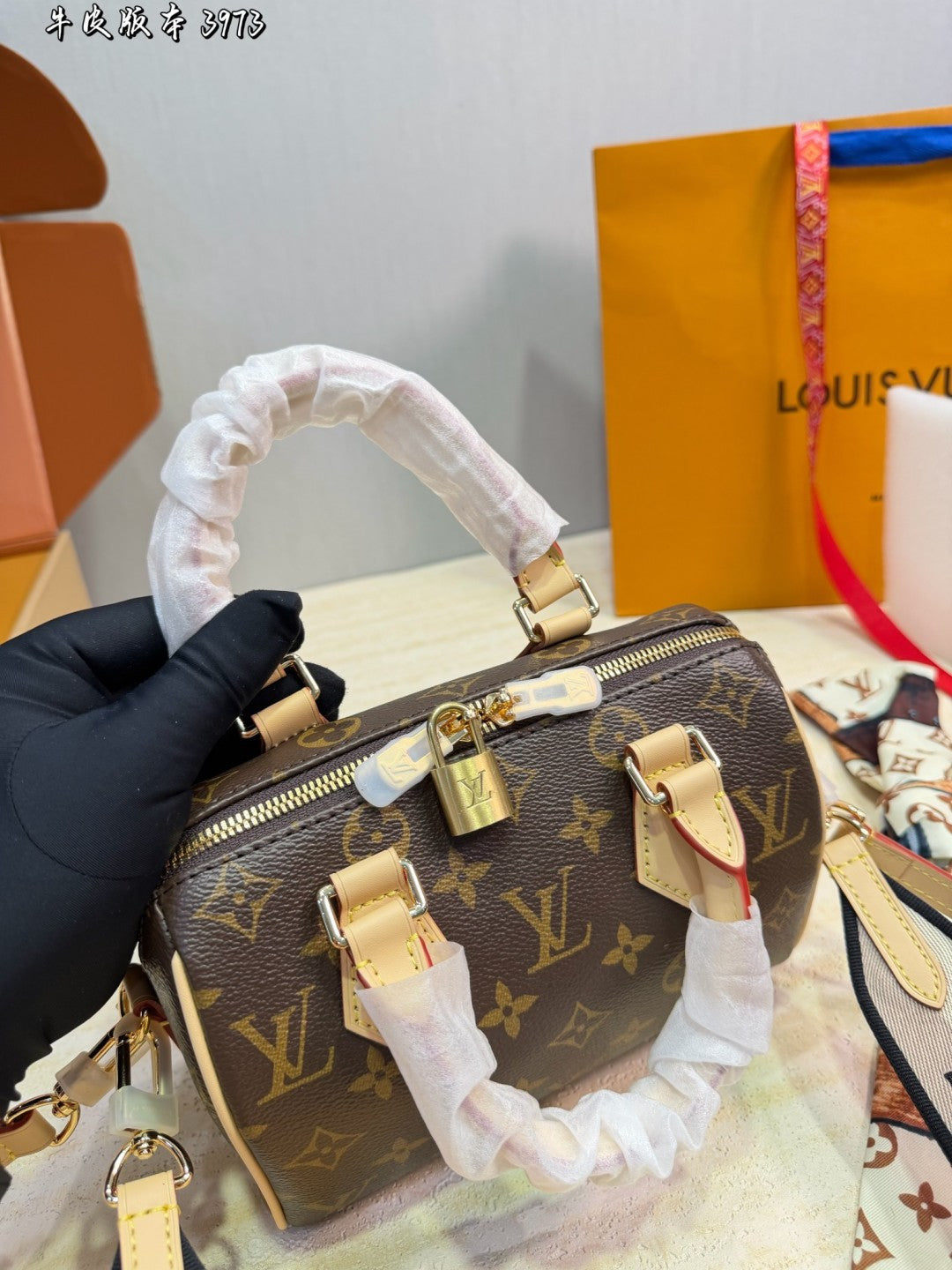 M46222|LV Speedy Bandoulière 20