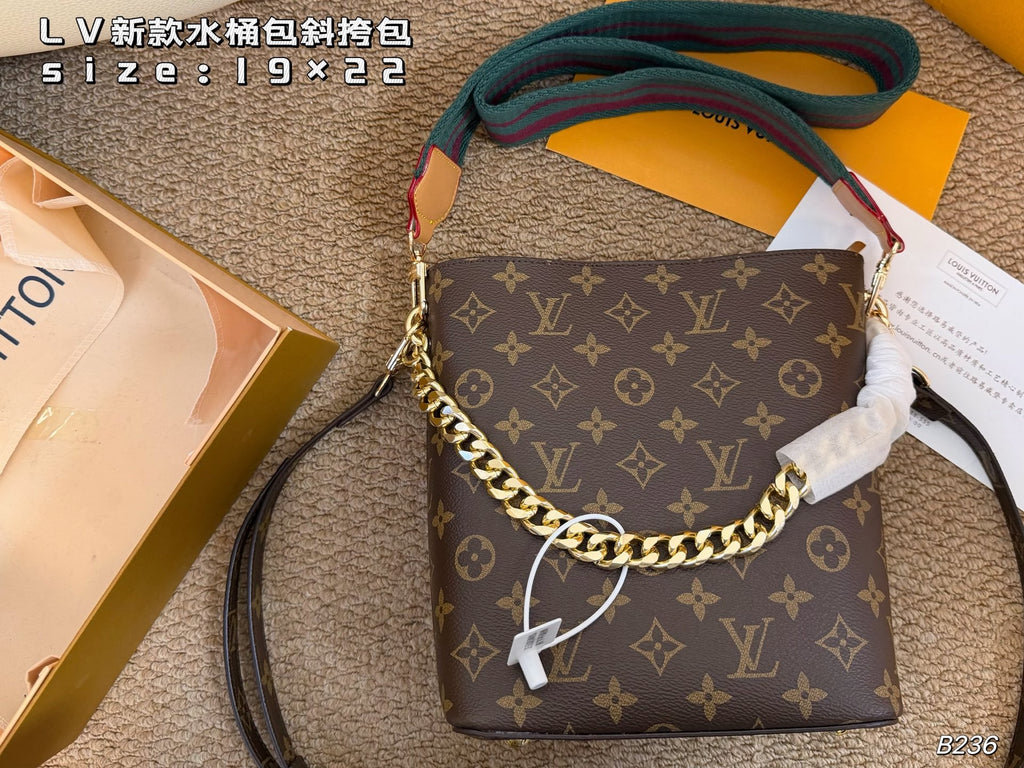 M83480|LV Canoé
