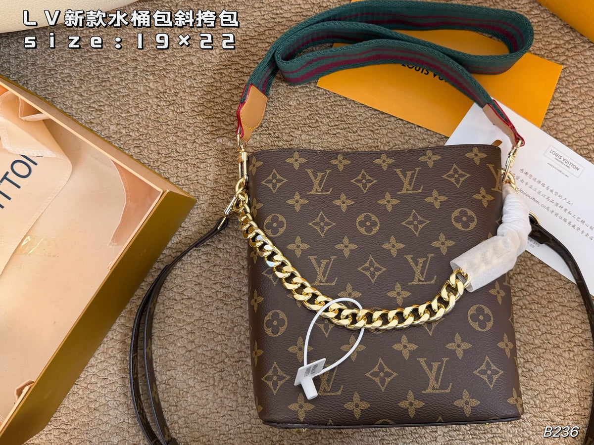 M83480|LV Canoé