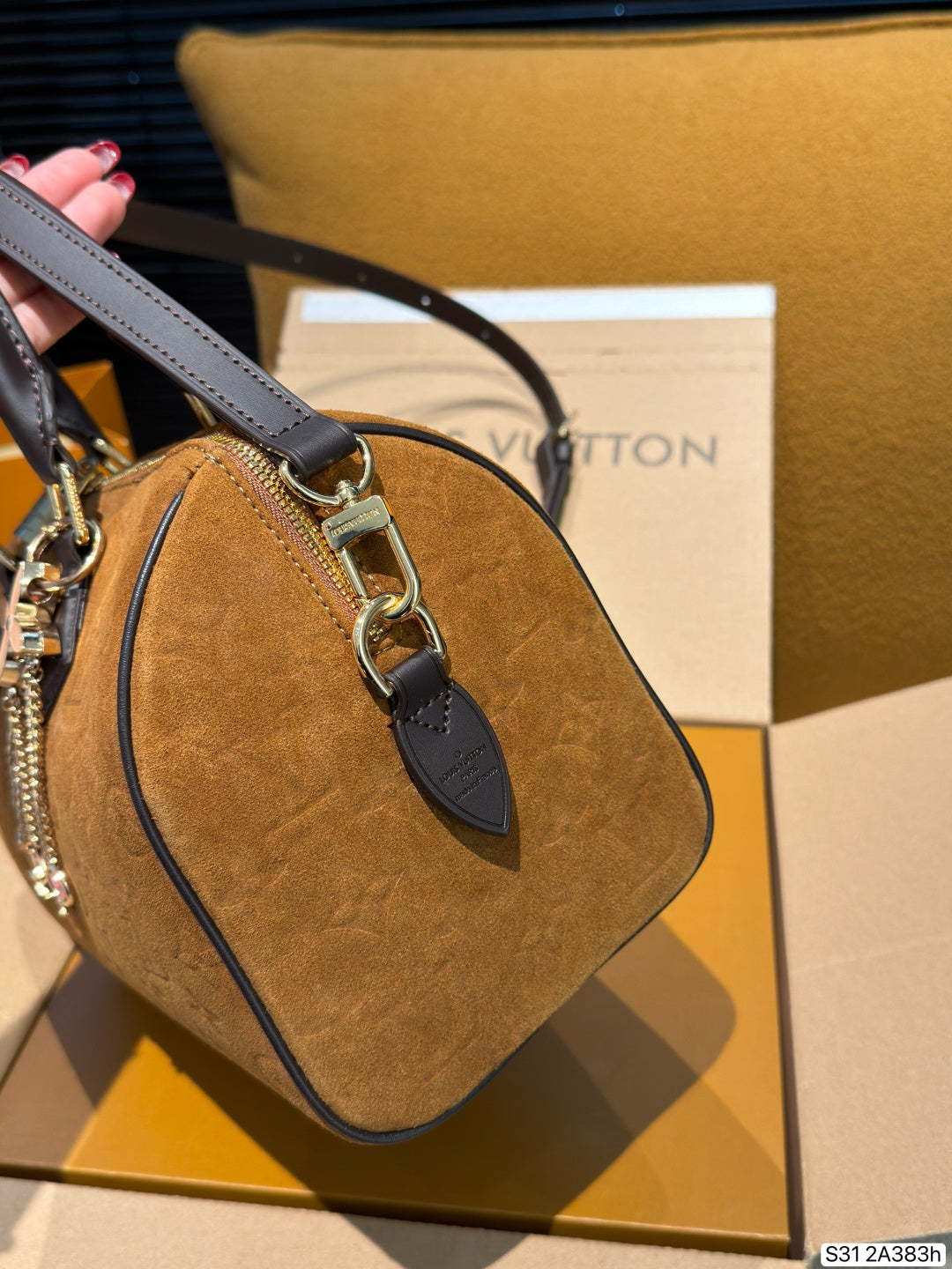 M2A383|LV Speedy Bandoulière 25