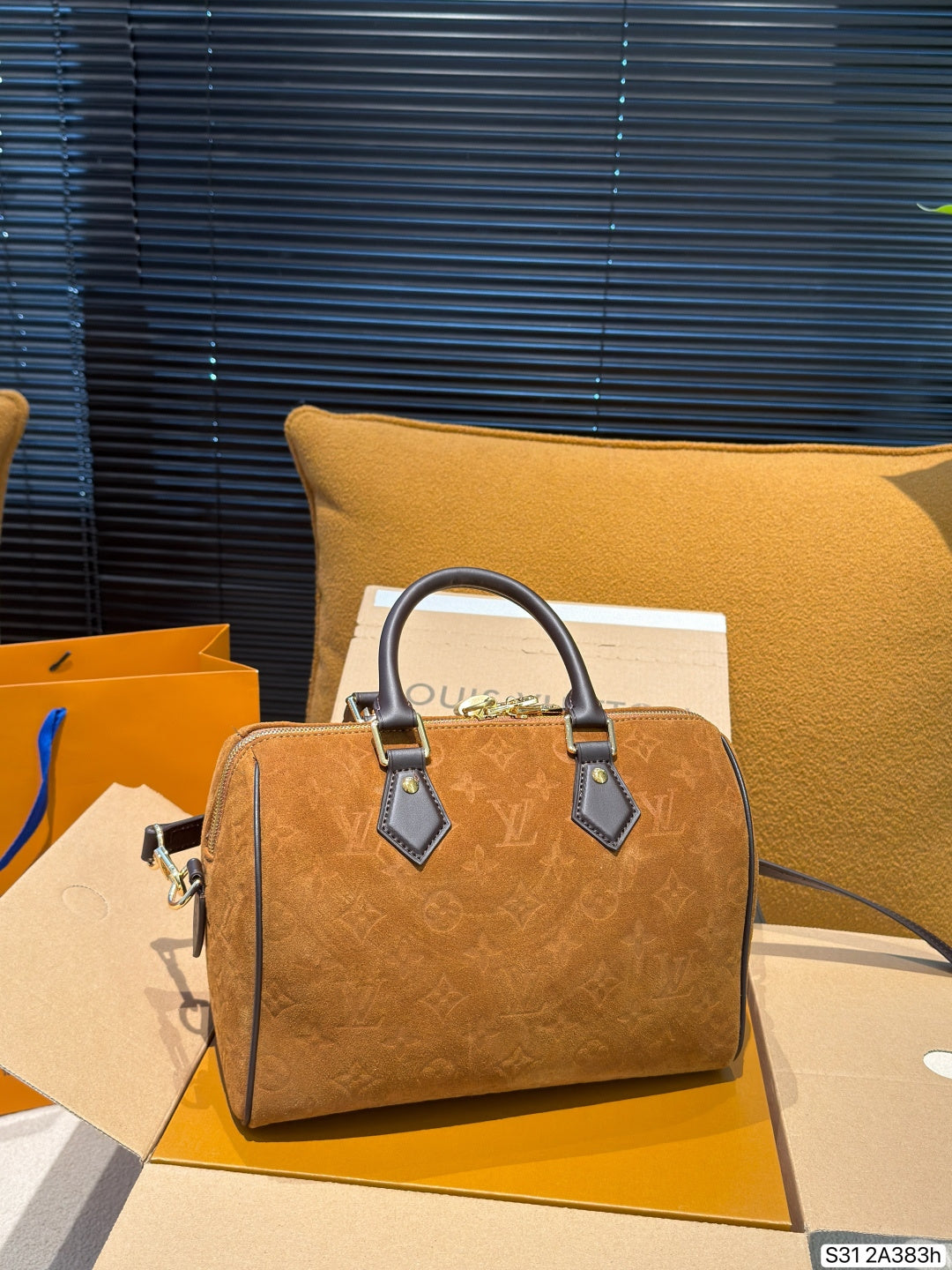M2A383|LV Speedy Bandoulière 25
