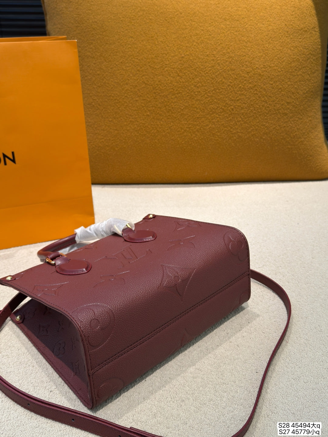 M45494|LV OnTheGo PM