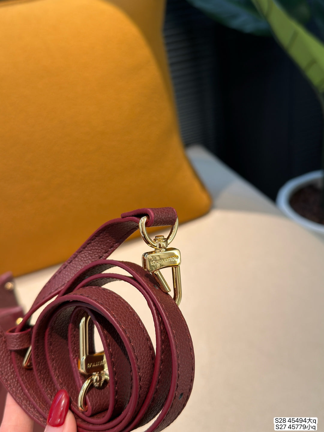 M45494|LV OnTheGo PM